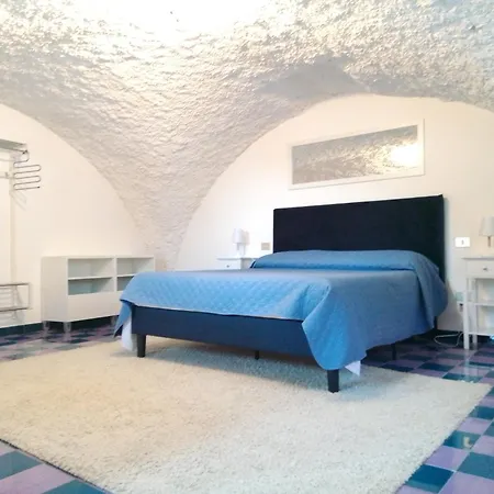 Sea Breeze House דירה אמאלפי