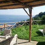 Sea Breeze House דירה